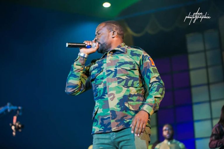 Kings M. Malembe ft. Rebecca – Mweba Maka